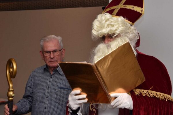 Alt-Olympianer genießen traditionelle Adventsfeier